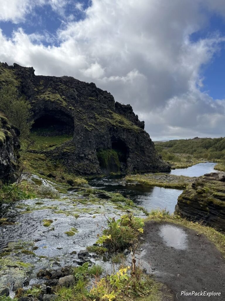 A small cave and a pond in Gjain in Thorsardalur Valley.